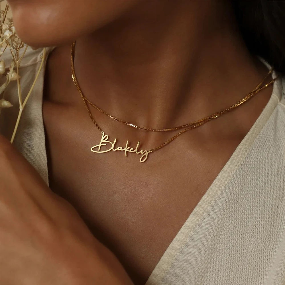 Personalized Classic Italic Necklace