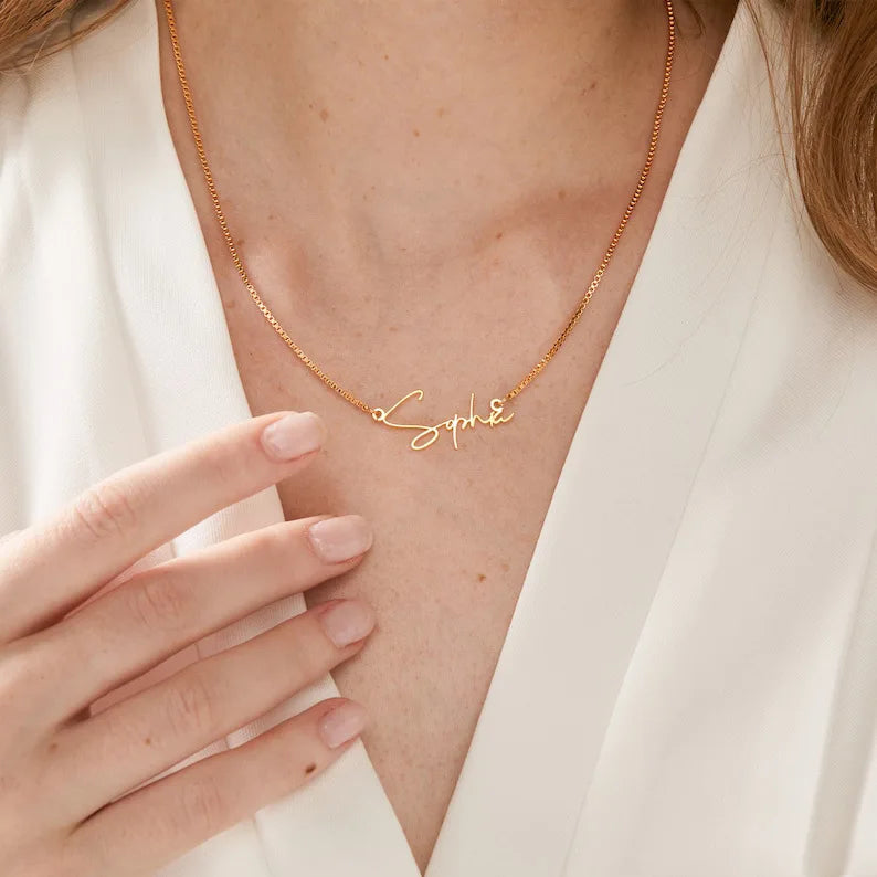 Personalized Classic Italic Necklace