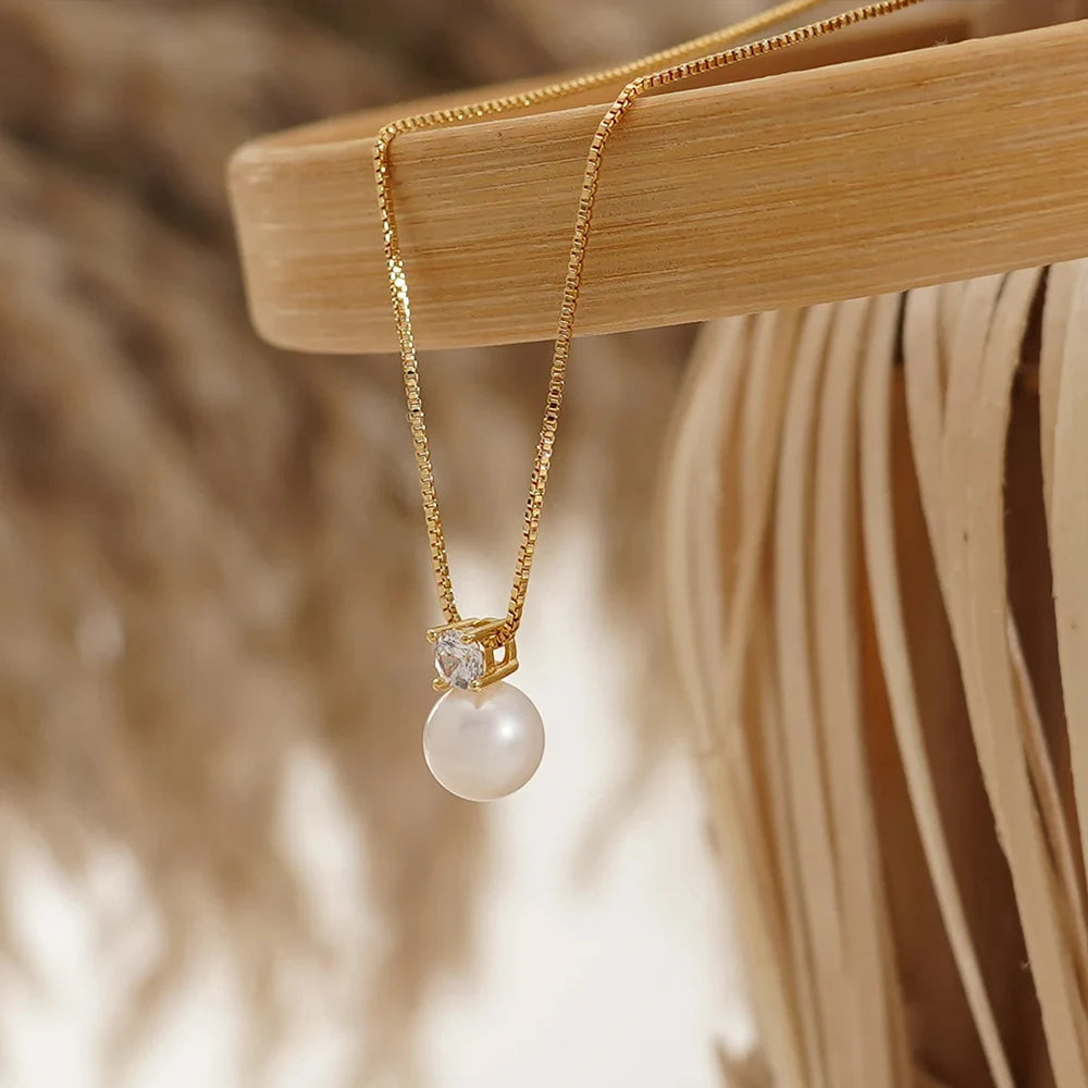 Shiny Pearl Zircon Pendant Necklace