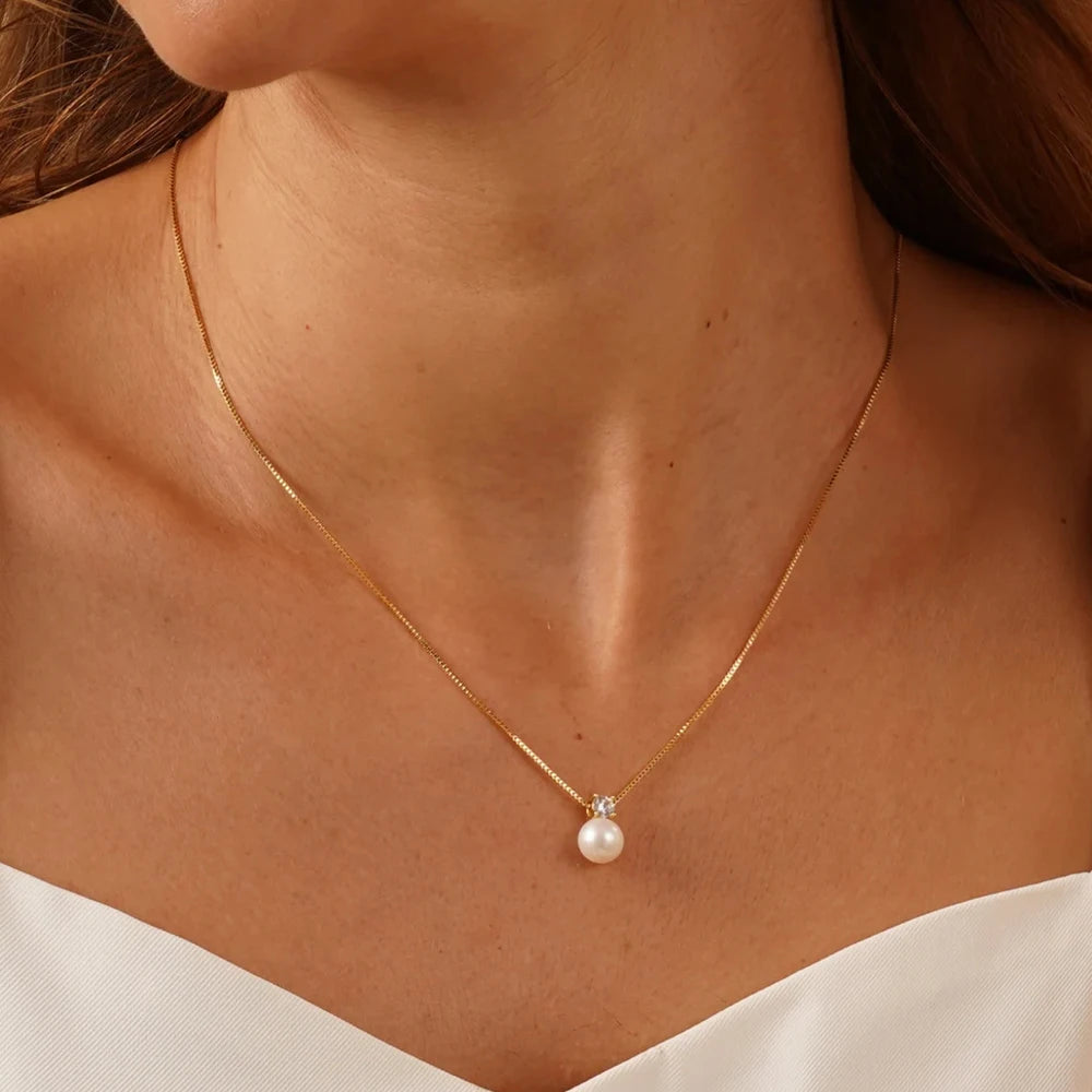 Shiny Pearl Zircon Pendant Necklace