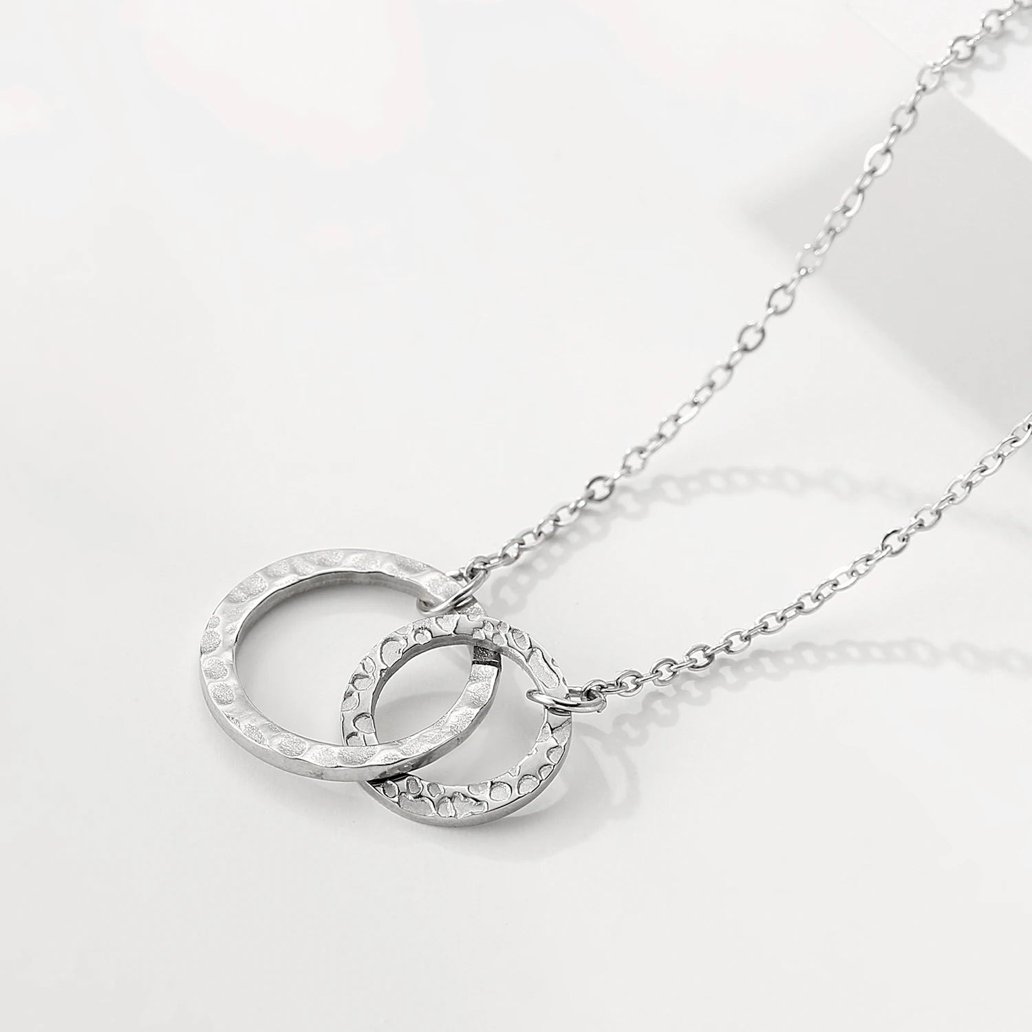 Double Circle Link Pendant Necklace