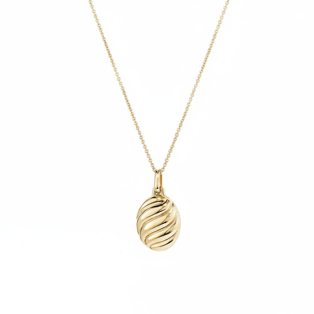 Embossed Oval Pendant Necklace